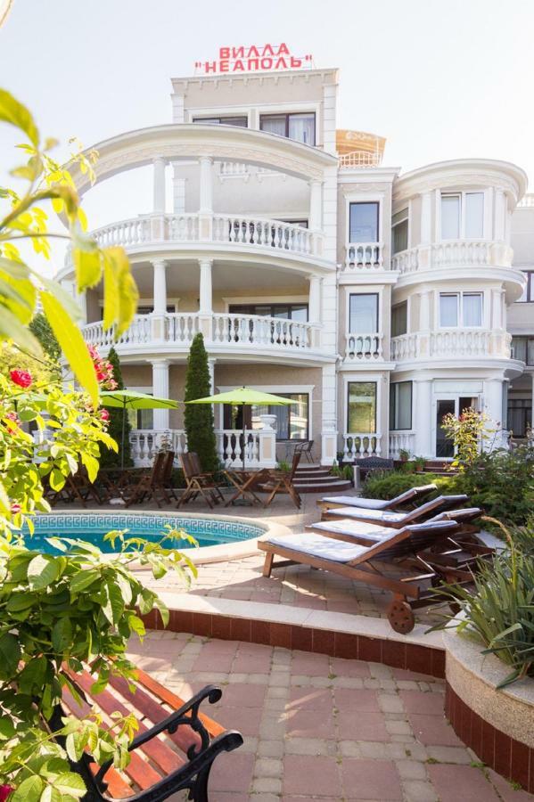 Neapol Hotel