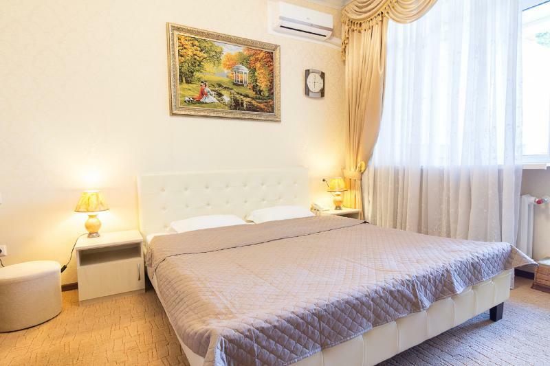 Neapol Hotel 3*
